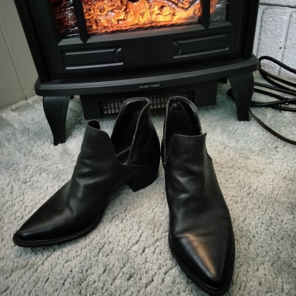 black leather booties - Picture 2 of 6